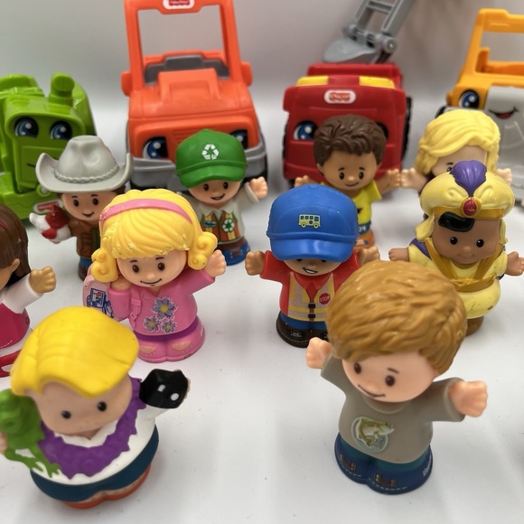 Fisher Price & Assorted Little People Lot 4 Vehicles 14 People And A Lion - Picture 9 of 10
